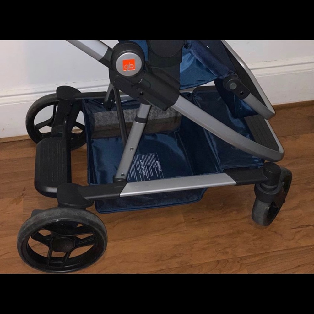Gb stroller use it 2 times - Picture 2 of 5